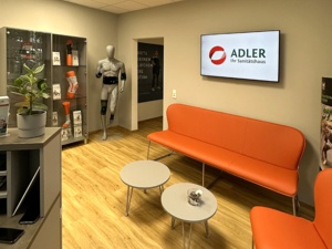 Blick in den Kundenbereich im Sanitätshaus ADLER
